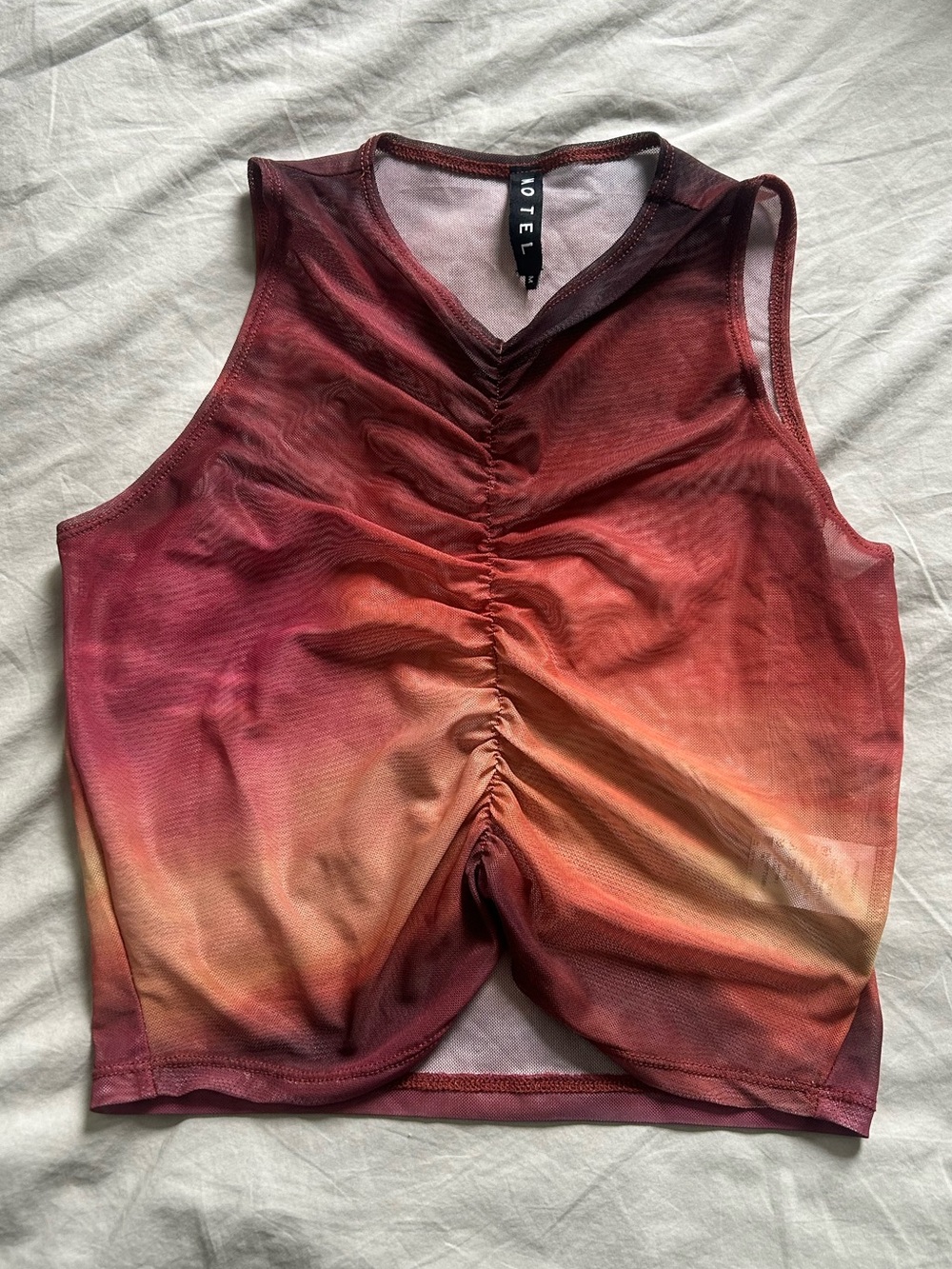 Motel Rocks Birka Vest in Sunset Melt ☀️
size medium